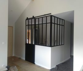 Verrière d'atelier et porte coulissante