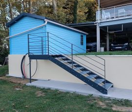 Escalier de jardin et garde corps acier.